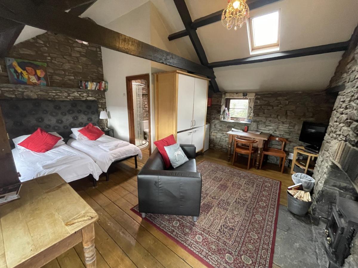 Tunnel Cottages At Blaen-Nant-Y-Groes Farm Aberdare Exterior photo