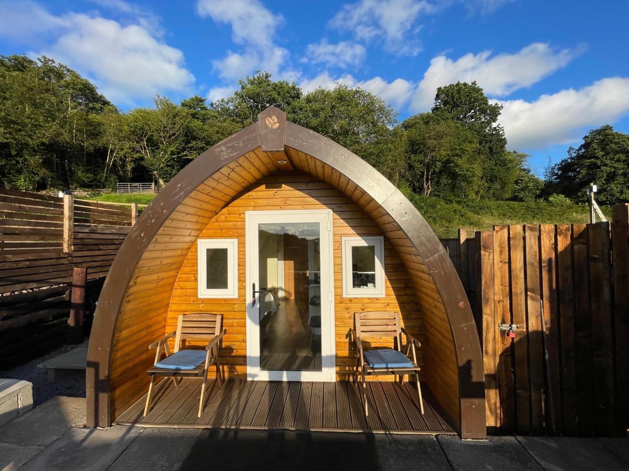 Tunnel Cottages At Blaen-Nant-Y-Groes Farm Aberdare Room photo