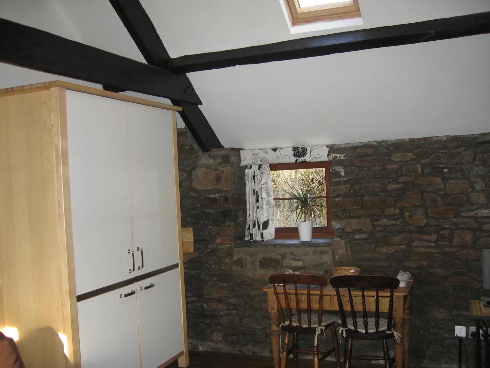 Tunnel Cottages At Blaen-Nant-Y-Groes Farm Aberdare Room photo